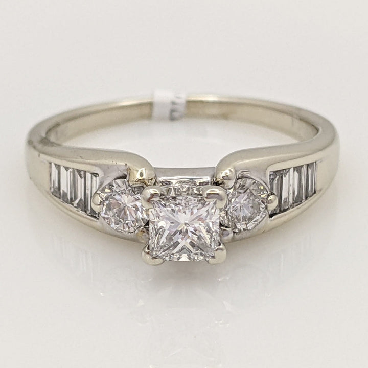 14K WHITE 1.03 CARAT TOTAL WEIGHT SI2 I DIAMOND PRINCESS CUT (1) ROUND (2) BAGUETTE (8) ESTATE RING 4.1 GRAMS