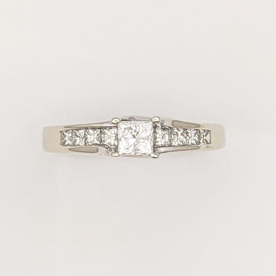 14K WHITE .96 CARAT TOTAL WEIGHT SI2 G DIAMOND PRINCESS CUT (11) ESTATE RING 4.4 GRAMS