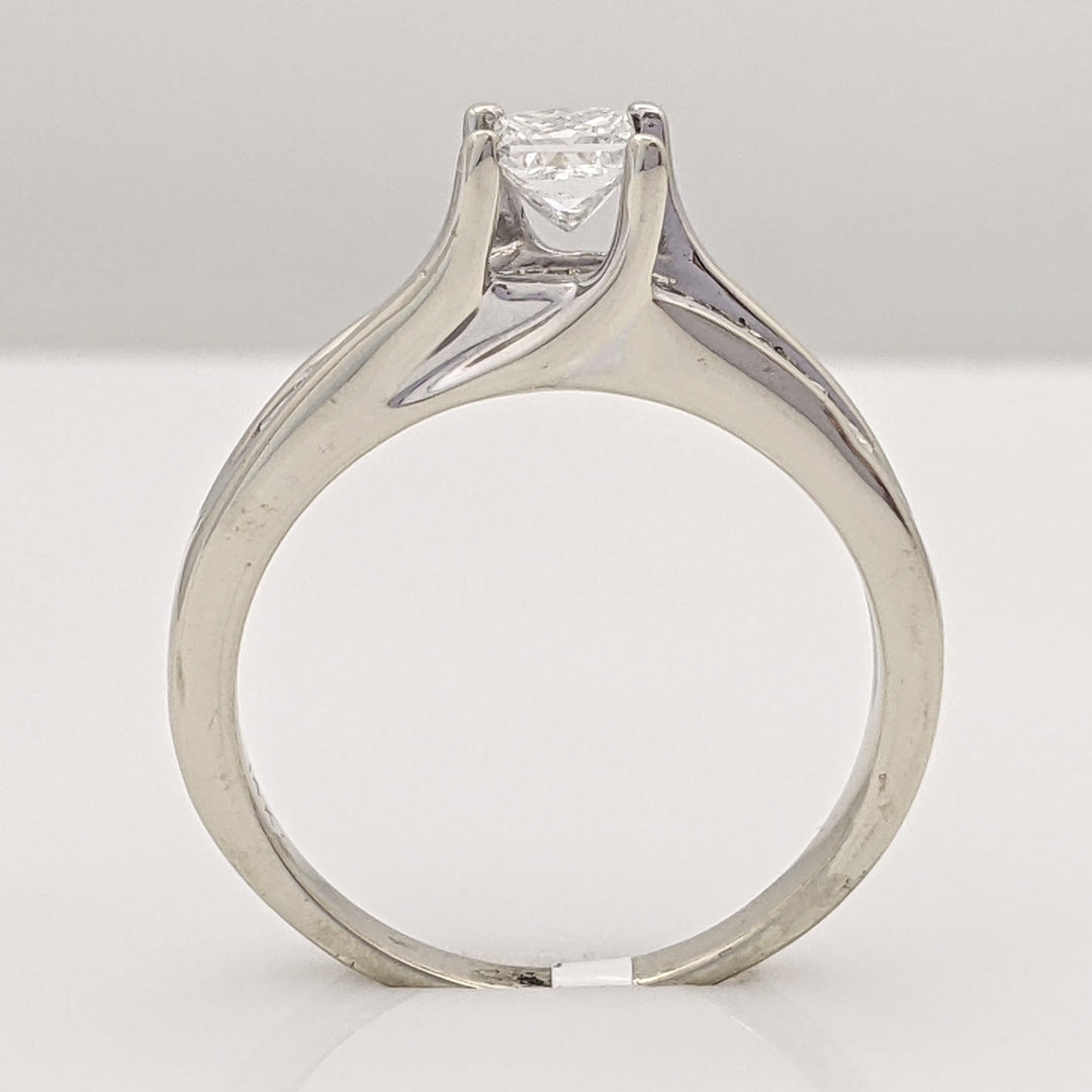 14K WHITE .96 CARAT TOTAL WEIGHT SI2 G DIAMOND PRINCESS CUT (11) ESTATE RING 4.4 GRAMS