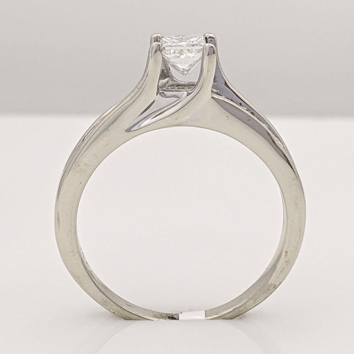 14K WHITE .96 CARAT TOTAL WEIGHT SI2 G DIAMOND PRINCESS CUT (11) ESTATE RING 4.4 GRAMS