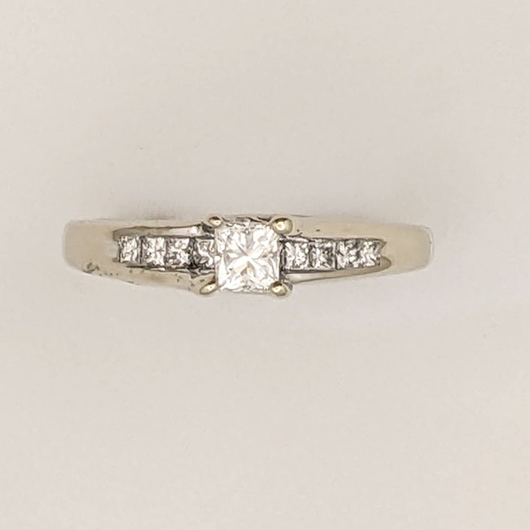 14K WHITE .47 CARAT TOTAL WHITE SI1 G DIAMOND PRINCESS CUT (11) ESTATE RING 2.7 GRAMS