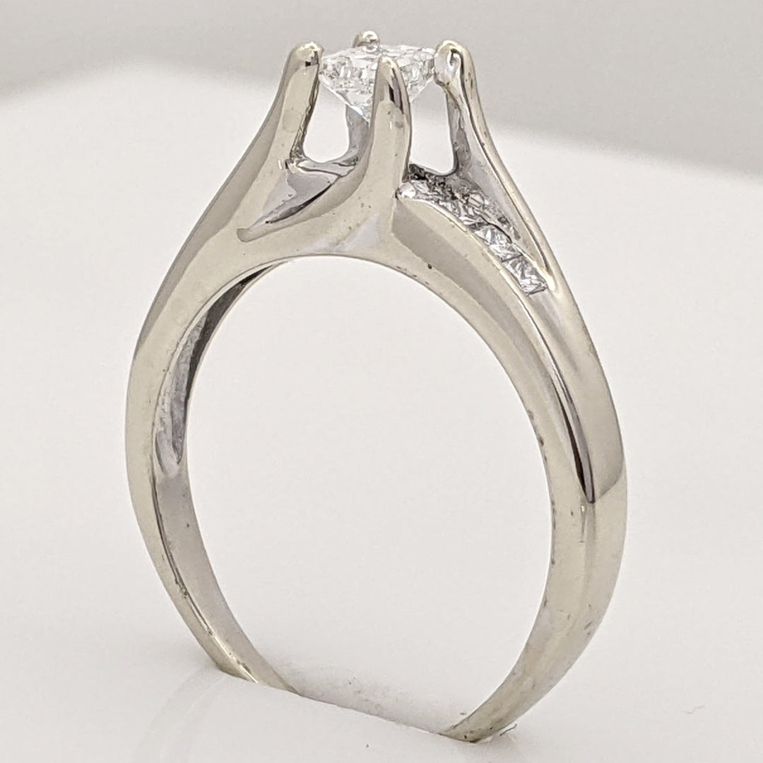 14K WHITE .47 CARAT TOTAL WHITE SI1 G DIAMOND PRINCESS CUT (11) ESTATE RING 2.7 GRAMS