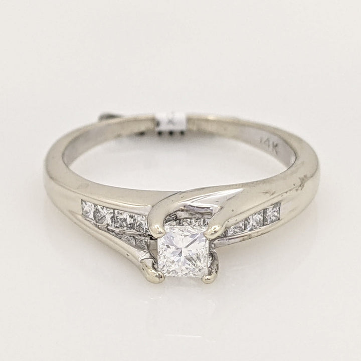 14K WHITE .47 CARAT TOTAL WHITE SI1 G DIAMOND PRINCESS CUT (11) ESTATE RING 2.7 GRAMS