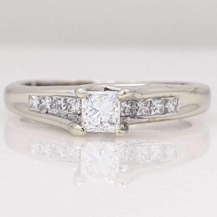 14K WHITE .47 CARAT TOTAL WHITE SI1 G DIAMOND PRINCESS CUT (11) ESTATE RING 2.7 GRAMS