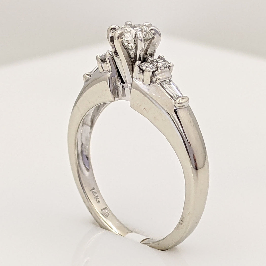 14K WHITE .54 CARAT TOTAL WEIGHT I1 H DIAMOND ROUND (5) WITH (2) BAGUETTE ESTATE RING 3.5 GRAMS
