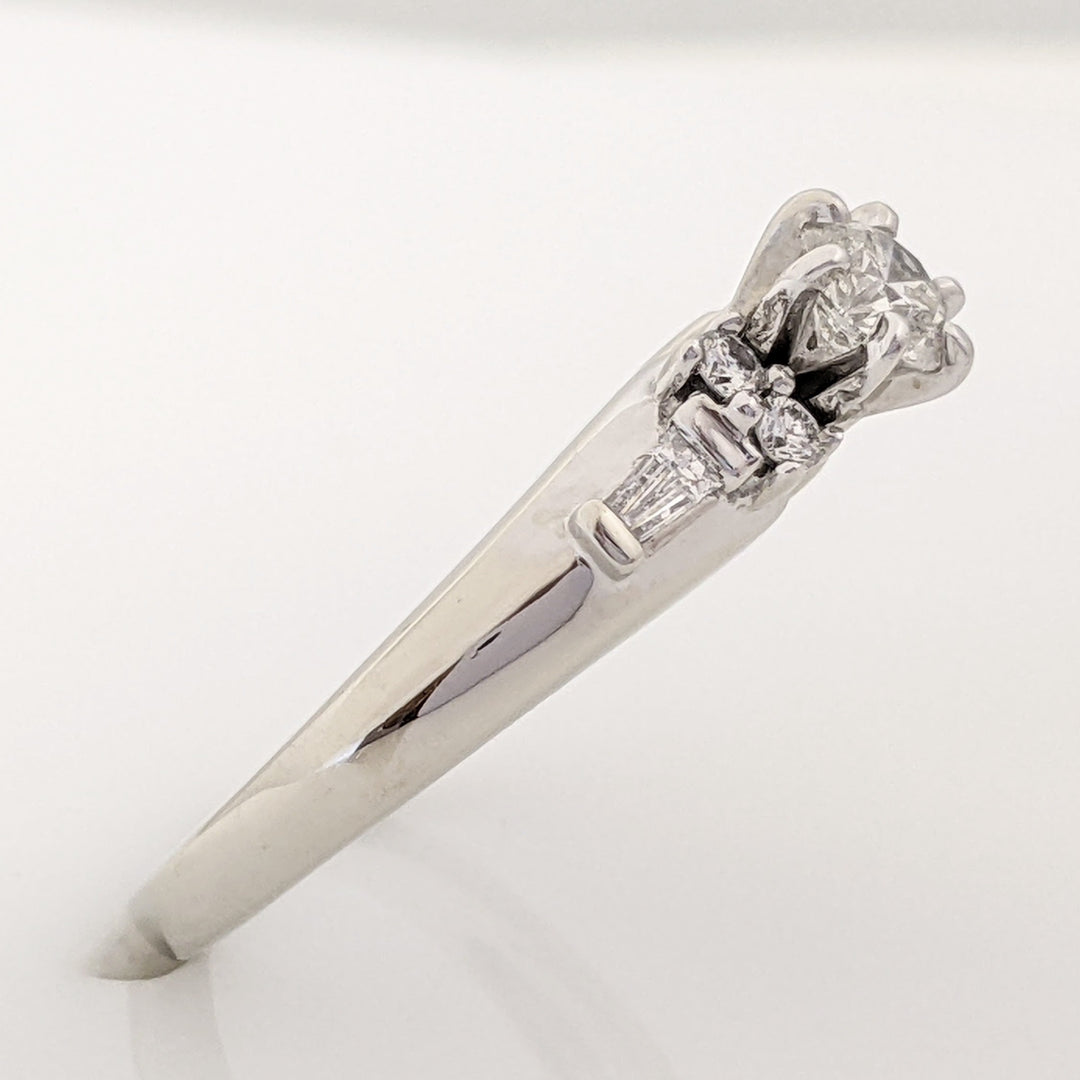 14K WHITE .54 CARAT TOTAL WEIGHT I1 H DIAMOND ROUND (5) WITH (2) BAGUETTE ESTATE RING 3.5 GRAMS