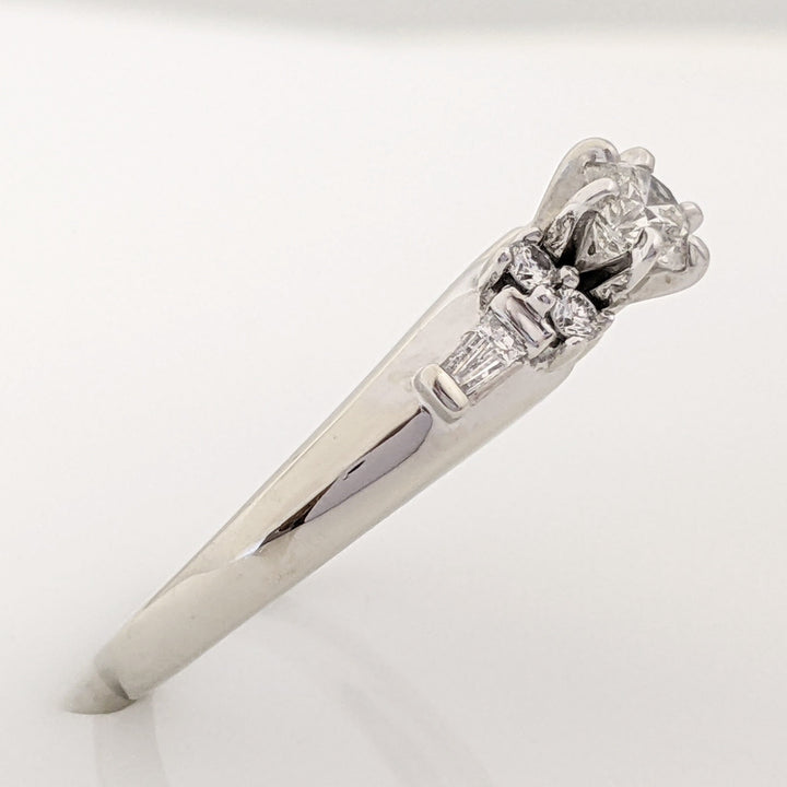 14K WHITE .54 CARAT TOTAL WEIGHT I1 H DIAMOND ROUND (5) WITH (2) BAGUETTE ESTATE RING 3.5 GRAMS