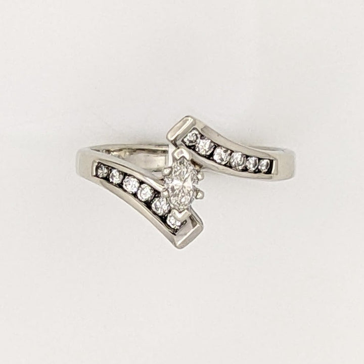 14K WHITE .39 CARAT TOTAL WEIGHT SI1 G DIAMOND MARQUISE CUT WITH (12) ROUND ESTATE RING 3.1 GRAMS
