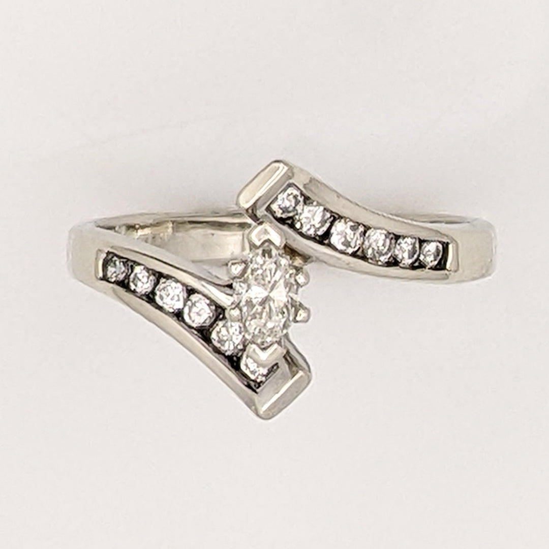 14K WHITE .39 CARAT TOTAL WEIGHT SI1 G DIAMOND MARQUISE CUT WITH (12) ROUND ESTATE RING 3.1 GRAMS