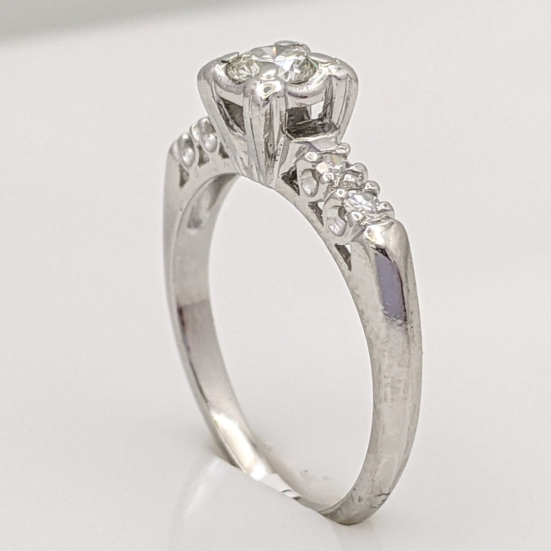 PLATINUM .38 CARAT TOTAL WEIGHT VS2-SI1 J DIAMOND ROUND (5) ESTATE RING 3.9 GRAMS