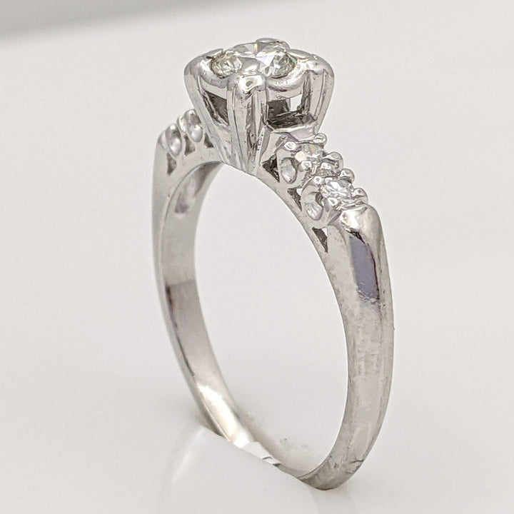 PLATINUM .38 CARAT TOTAL WEIGHT VS2-SI1 J DIAMOND ROUND (5) ESTATE RING 3.9 GRAMS