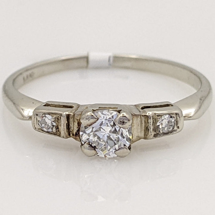 14K WHITE .34 CARAT TOTAL WEIGHT SI2 I DIAMOND ROUND (3) ESTATE RING 1.6 GRAMS