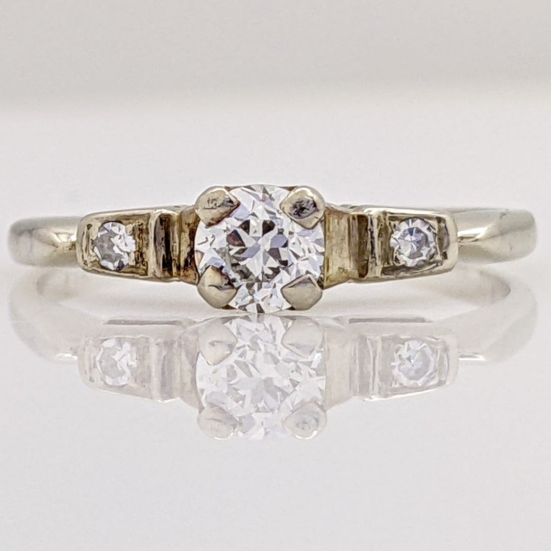 14K WHITE .34 CARAT TOTAL WEIGHT SI2 I DIAMOND ROUND (3) ESTATE RING 1.6 GRAMS