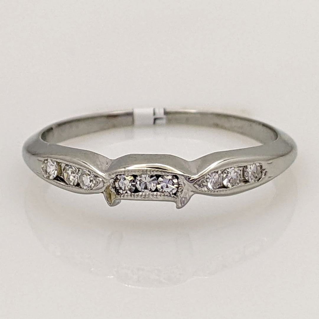 18K WHITE .10 CARAT TOTAL WEIGHT VS1 H DIAMOND ROUND (9) KNOTCHED ESTATE BAND 1.7 GRAMS