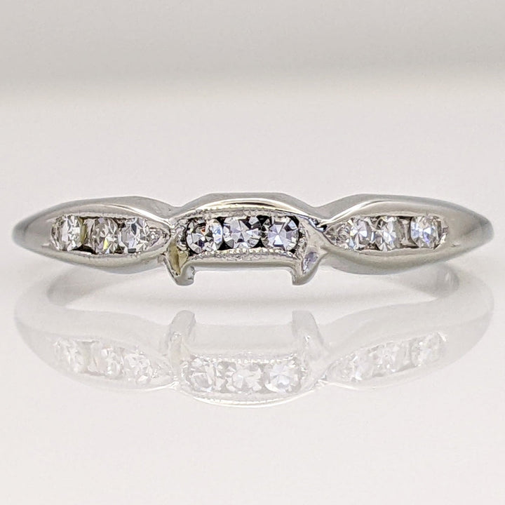 18K WHITE .10 CARAT TOTAL WEIGHT VS1 H DIAMOND ROUND (9) KNOTCHED ESTATE BAND 1.7 GRAMS