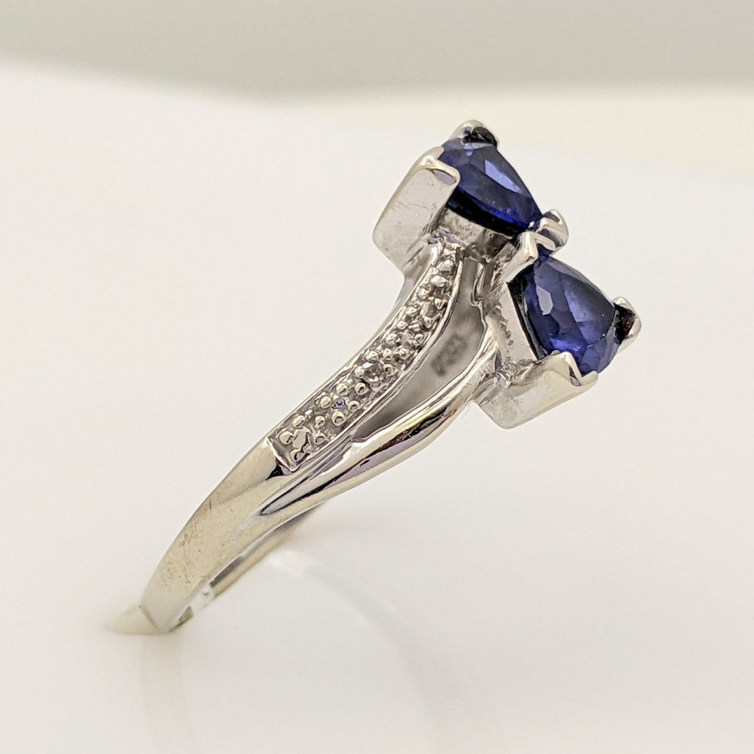 10K WHITE SYNTHETIC SAPPHIRE TRILLION-CUT (2) 5MM WITH (2) MELEE ESTATE RING 1.8 GRAMS