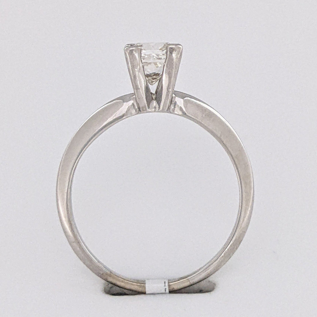 14K WHITE .85 CARAT TOTAL I1 H DIAMOND PRINCESS CUT SOLITAIRE ESTATE RING 2.8 GRAMS