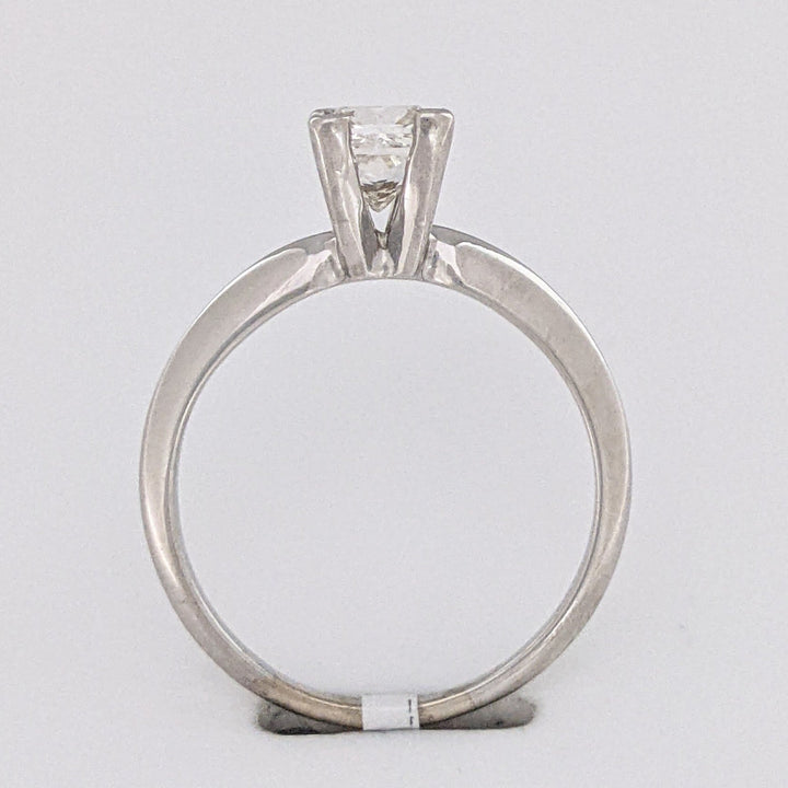 14K WHITE .85 CARAT TOTAL I1 H DIAMOND PRINCESS CUT SOLITAIRE ESTATE RING 2.8 GRAMS