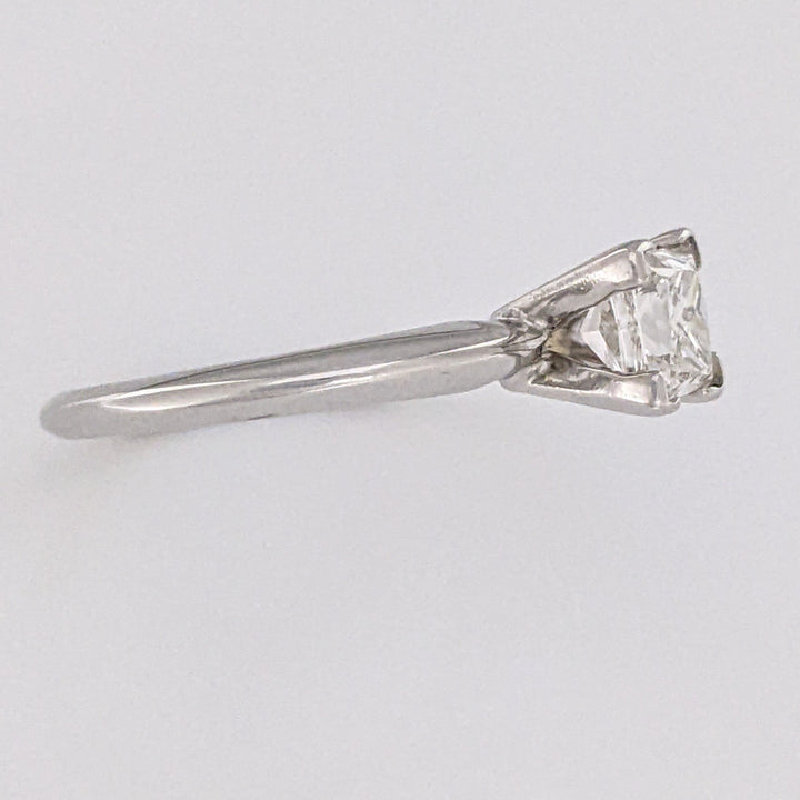 14K WHITE .85 CARAT TOTAL I1 H DIAMOND PRINCESS CUT SOLITAIRE ESTATE RING 2.8 GRAMS