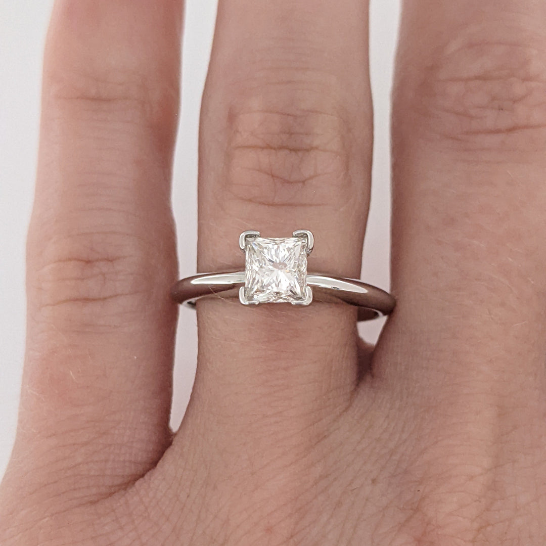 14K WHITE .85 CARAT TOTAL I1 H DIAMOND PRINCESS CUT SOLITAIRE ESTATE RING 2.8 GRAMS