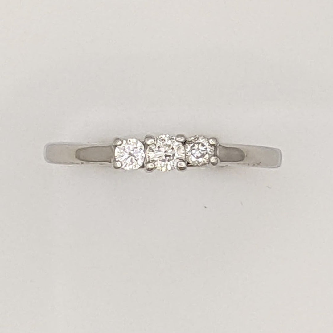 14K WHITE .22 CARAT TOTAL WEIGHT I1 G DIAMOND ROUND (3) TRINITY ESTATE RING 2.3 GRAMS