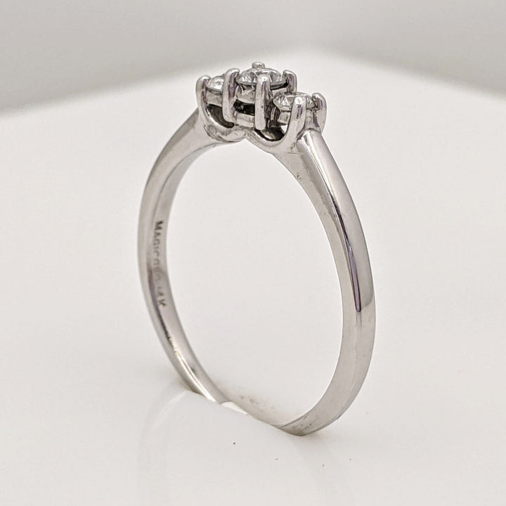 14K WHITE .22 CARAT TOTAL WEIGHT I1 G DIAMOND ROUND (3) TRINITY ESTATE RING 2.3 GRAMS