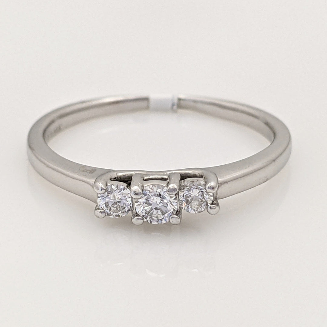 14K WHITE .22 CARAT TOTAL WEIGHT I1 G DIAMOND ROUND (3) TRINITY ESTATE RING 2.3 GRAMS