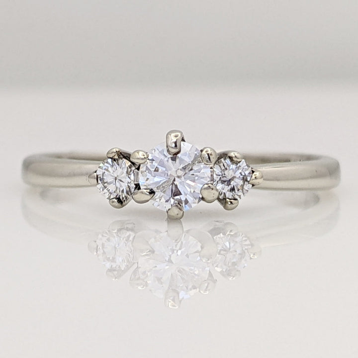 14K WHITE .50 CARAT TOTAL WEIGHT I1 H DIAMOND ROUND (3) ESTATE RING 1.8 GRAMS