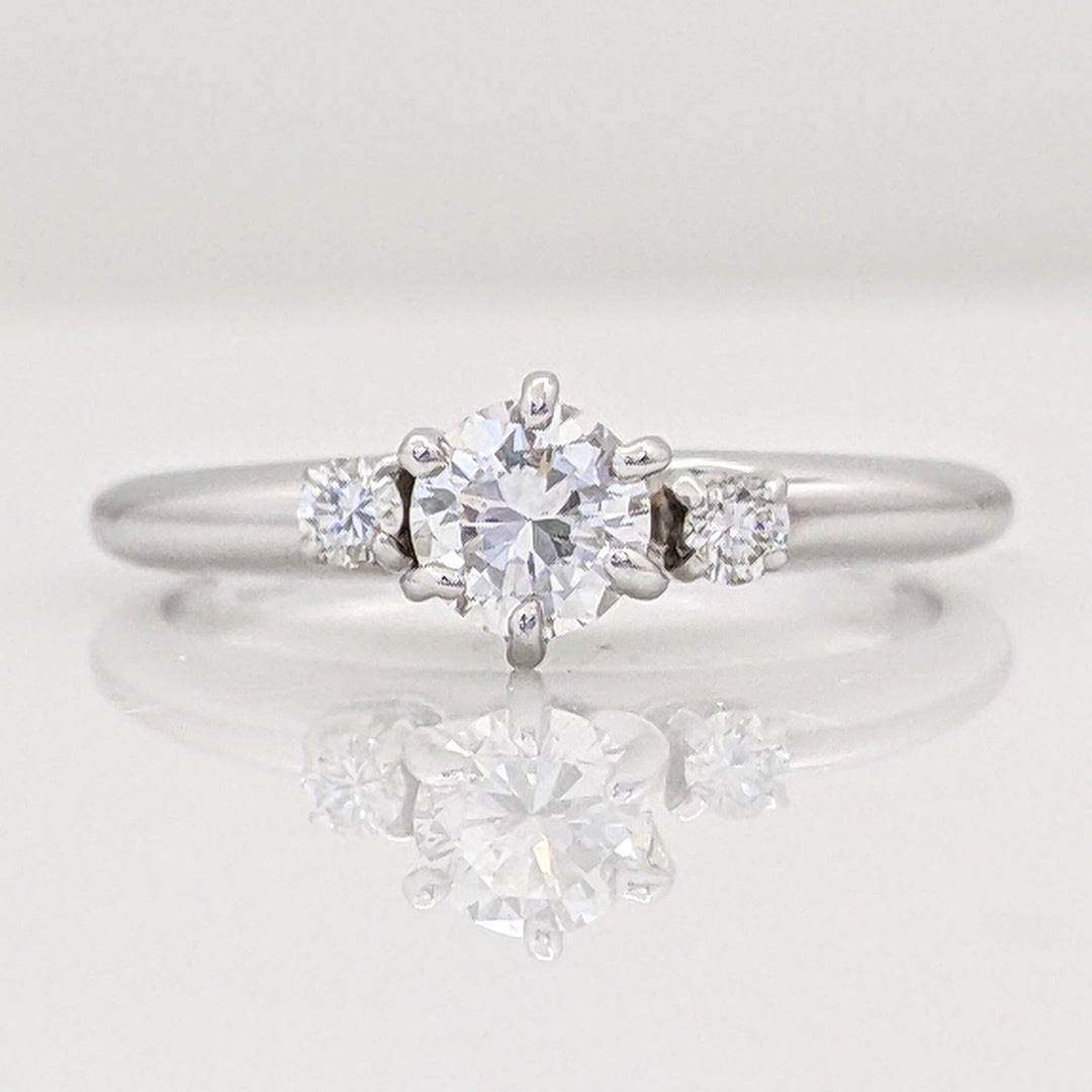 14K WHITE .38 CARAT TOTAL WEIGHT VS2 G DIAMOND ROUND (3) ESTATE RING 2.2 GRAMS