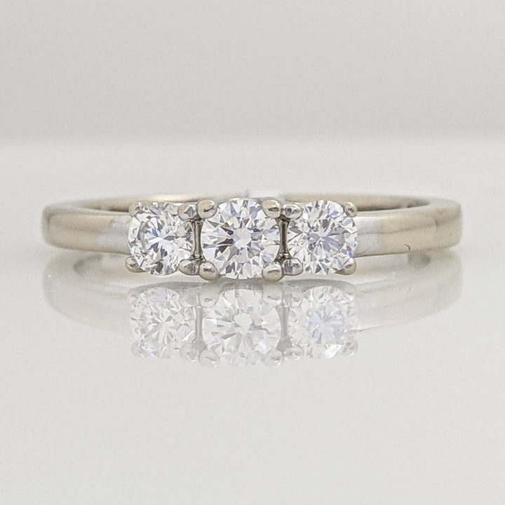 18K WHITE .48 CARAT TOTAL WEIGHT SI2 G DIAMOND ROUND (3) FOREVER MARK TRINITY ESTATE 3.3 GRAMS
