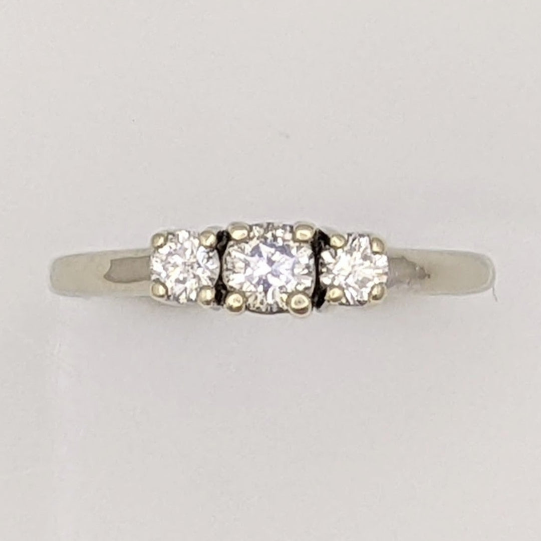 14K WHITE .47 CARAT TOTAL WEIGHT I1 I DIAMOND ROUND (3) TRINITY ESTATE RING 3.3 GRAMS
