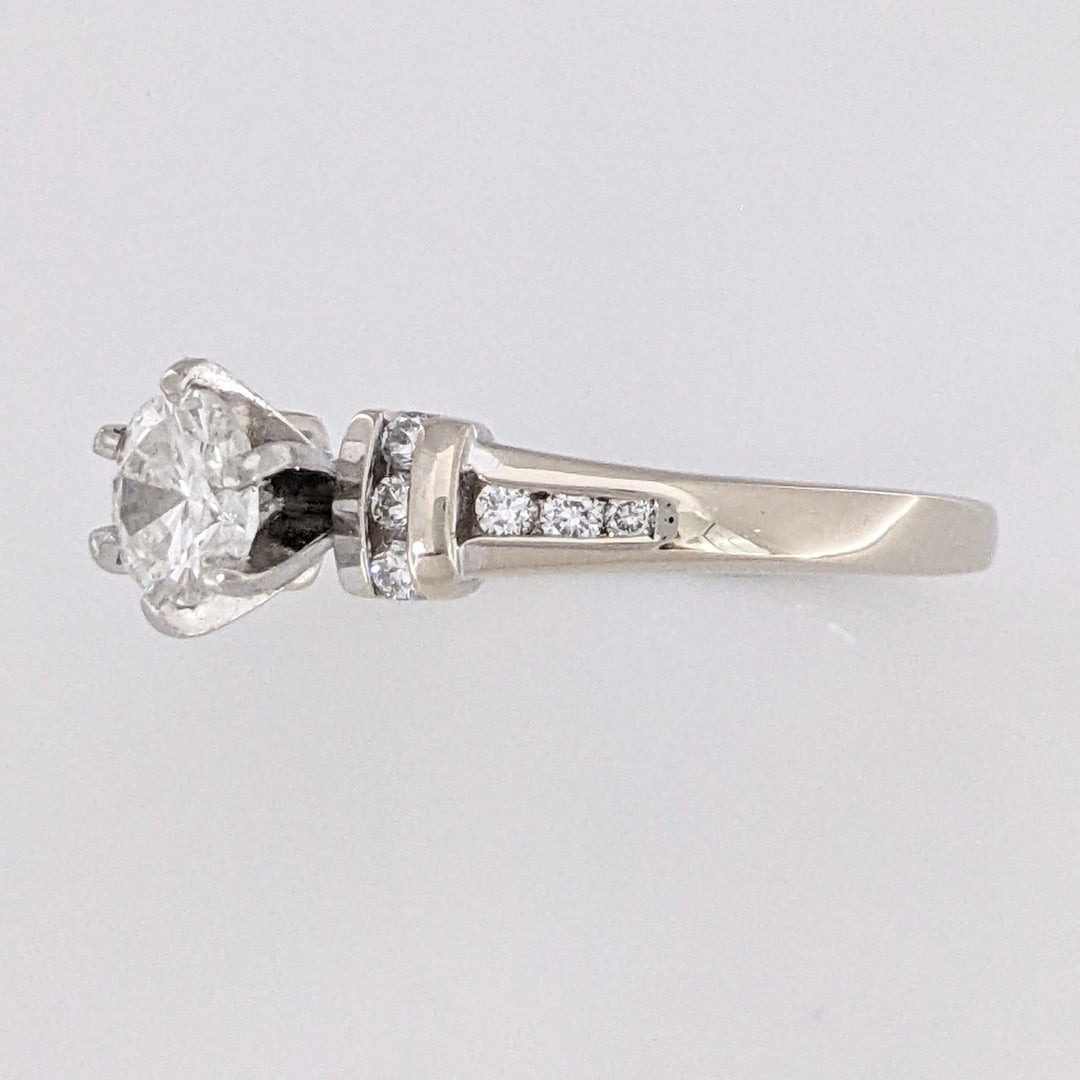 14K WHITE .91 CARAT TOTAL WEIGHT I1 H DIAMOND ROUND (13) ESTATE RING 4.4 GRAMS