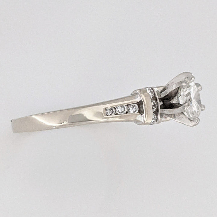 14K WHITE .91 CARAT TOTAL WEIGHT I1 H DIAMOND ROUND (13) ESTATE RING 4.4 GRAMS