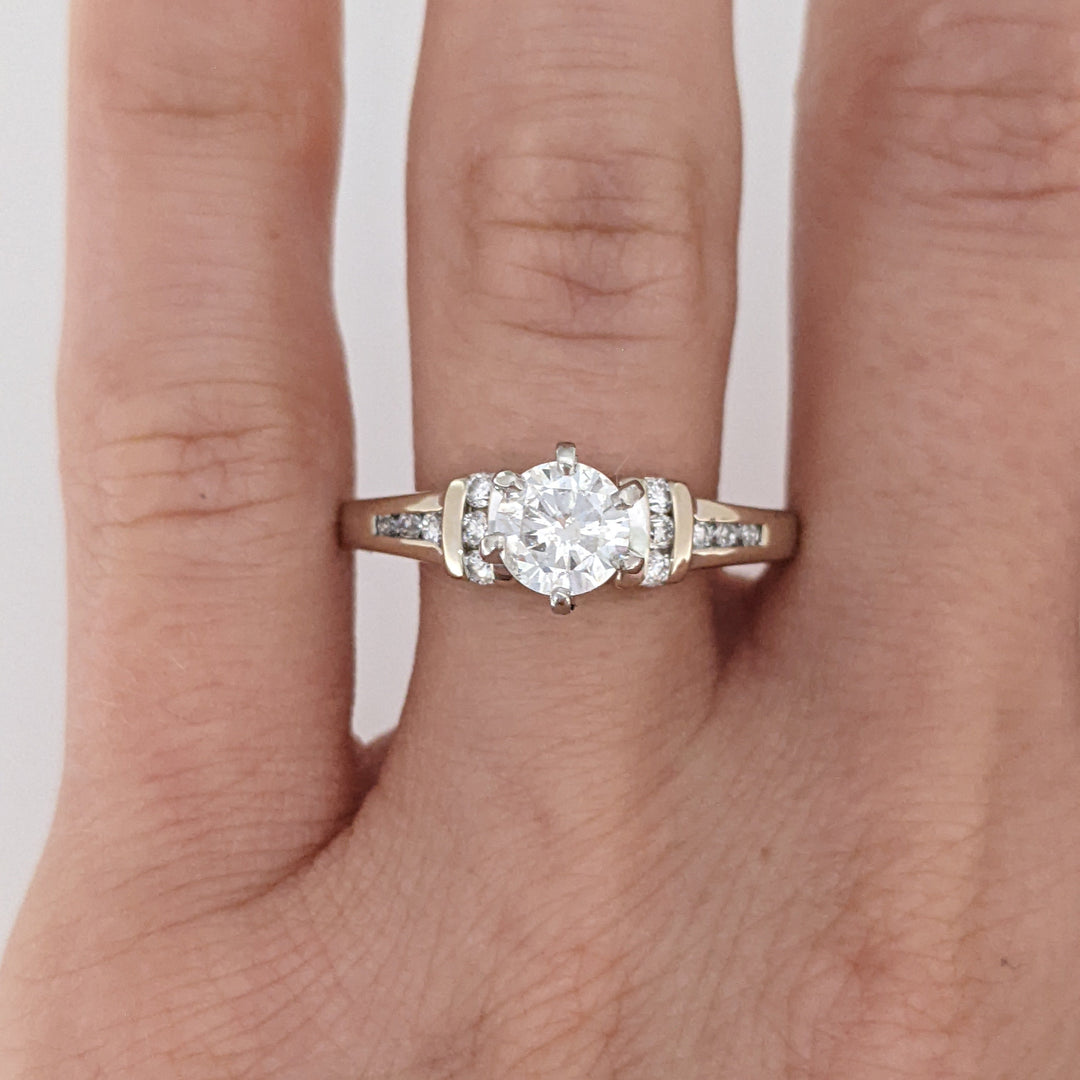 14K WHITE .91 CARAT TOTAL WEIGHT I1 H DIAMOND ROUND (13) ESTATE RING 4.4 GRAMS
