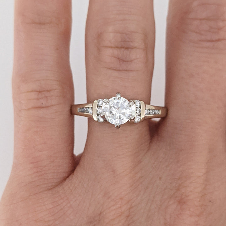 14K WHITE .91 CARAT TOTAL WEIGHT I1 H DIAMOND ROUND (13) ESTATE RING 4.4 GRAMS
