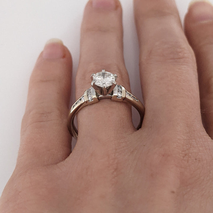 14K WHITE .91 CARAT TOTAL WEIGHT I1 H DIAMOND ROUND (13) ESTATE RING 4.4 GRAMS