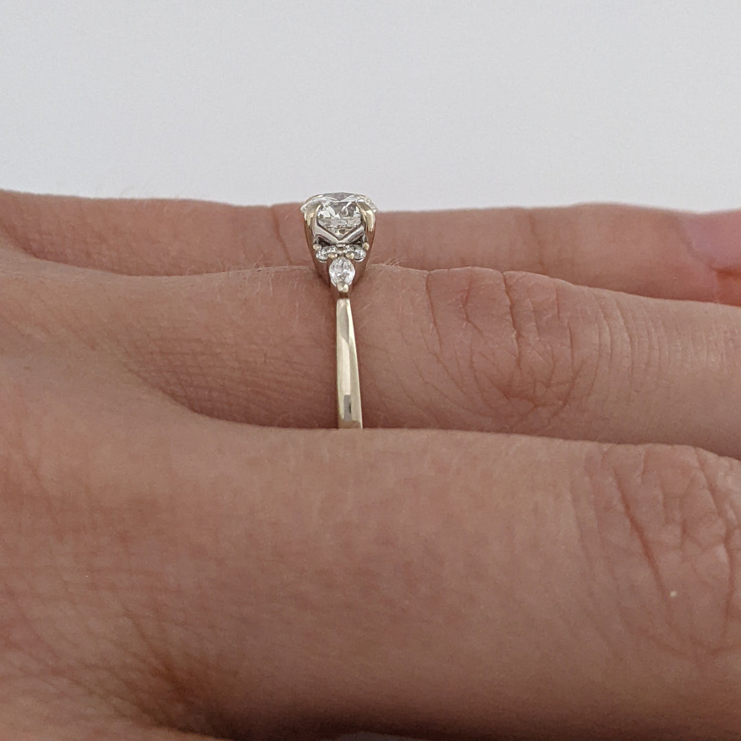 14K WHITE .62 CARAT TOTAL WEIGHT DIAMOND ROUND (5) MARQUISE (2) ESTATE RING 2.9 GRAMS