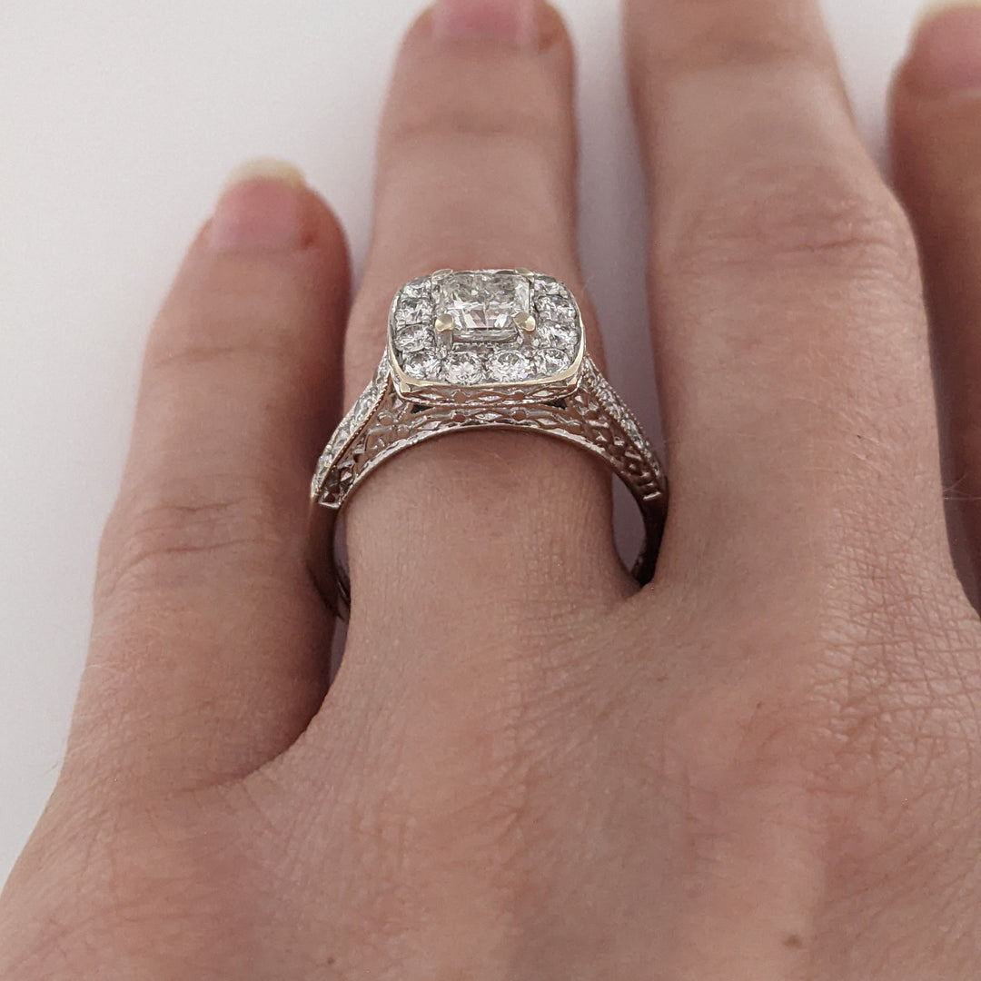 14K WHITE 1.43 CARAT TOTAL WEIGHT I1 I DIAMOND PRINCESS CUT (1) ROUND (21) ESTATE HALO RING 5.4 GRAMS
