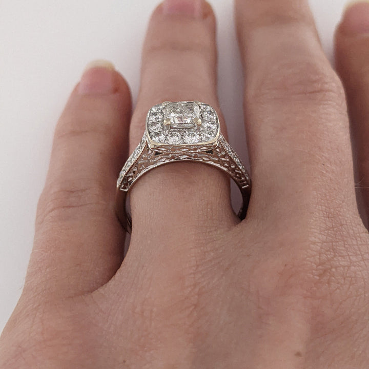 14K WHITE 1.43 CARAT TOTAL WEIGHT I1 I DIAMOND PRINCESS CUT (1) ROUND (21) ESTATE HALO RING 5.4 GRAMS