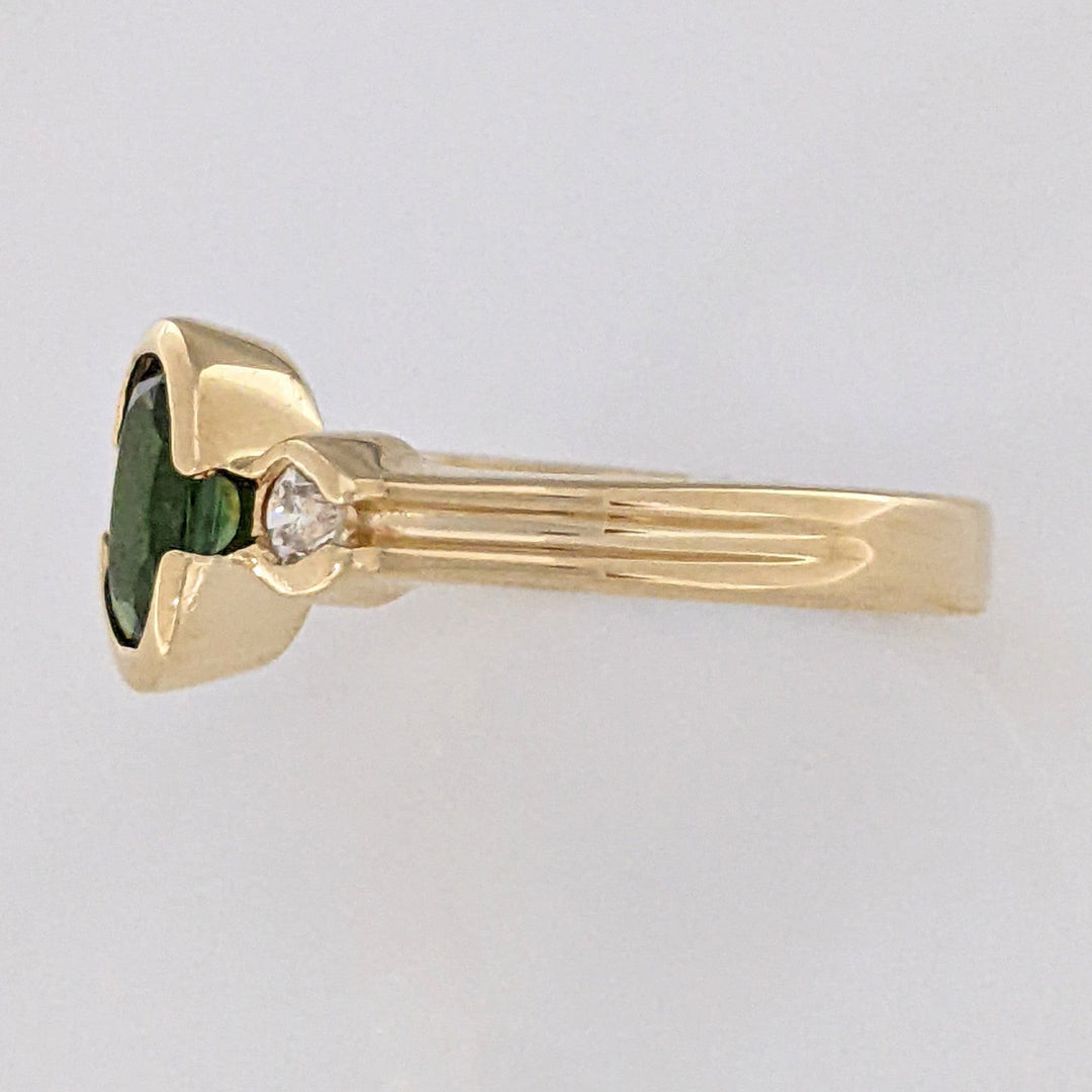 14K GREEN TOURMALINE OVAL 5X7 HALF-BEZEL WITH (2) MELEE ESTATE RING 3.0 GRAMS