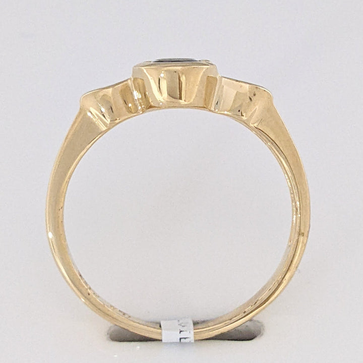 14K GREEN TOURMALINE OVAL 5X7 HALF-BEZEL WITH (2) MELEE ESTATE RING 3.0 GRAMS
