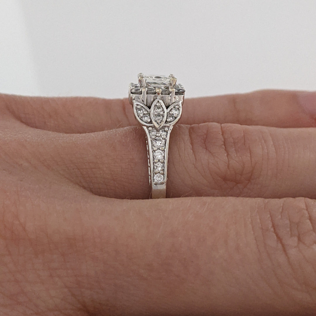 14K WHITE .91 CARAT TOTAL WEIGHT SI2 H DIAMOND PRINCESS CUT (1) ROUND (74) ESTATE HALO RING 5.2 GRAMS