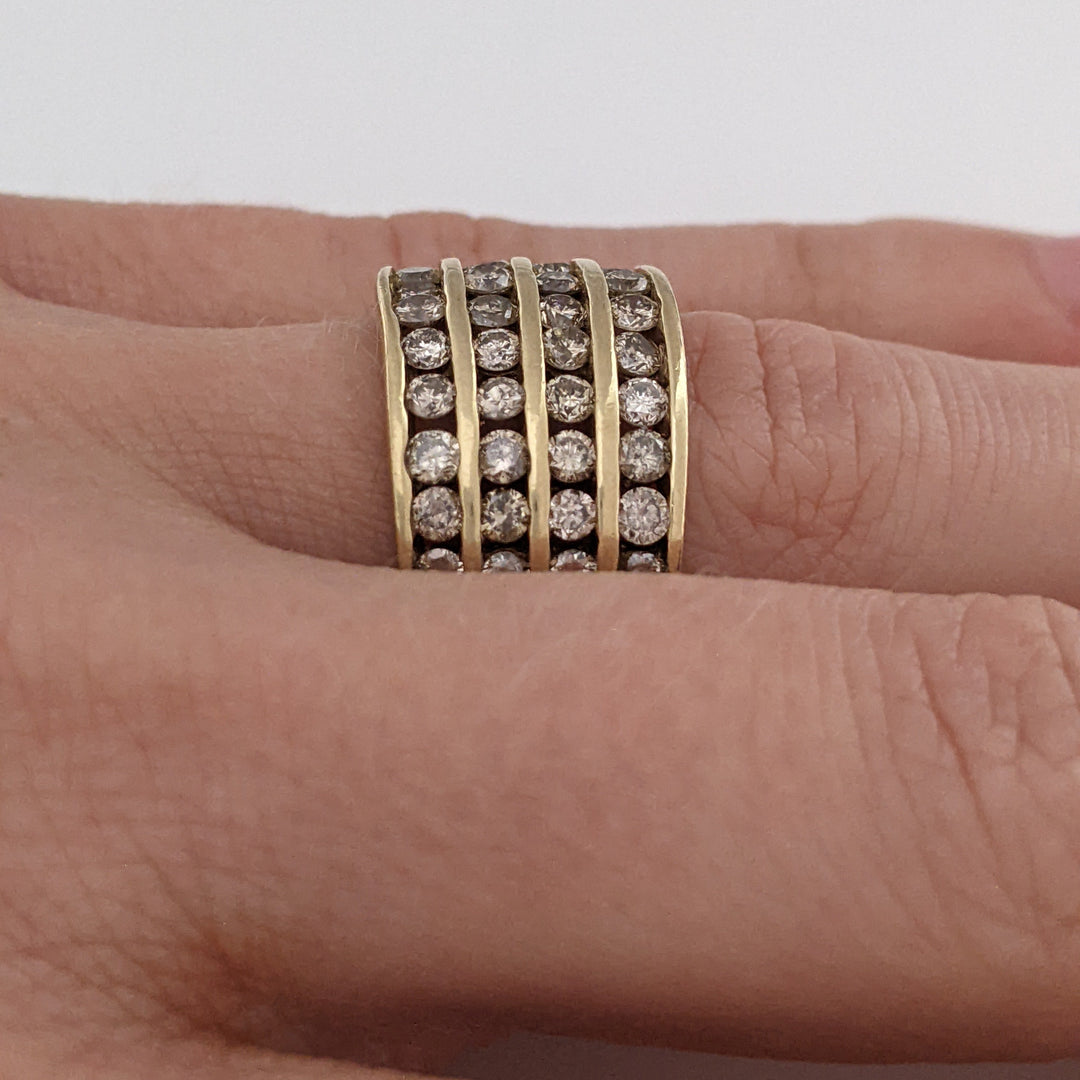 10K 1.92 CARAT TOTAL WEIGHT I2 M DIAMOND ROUND (48) 4-ROW ESTATE CHANNEL BAND 7.6 GRAMS