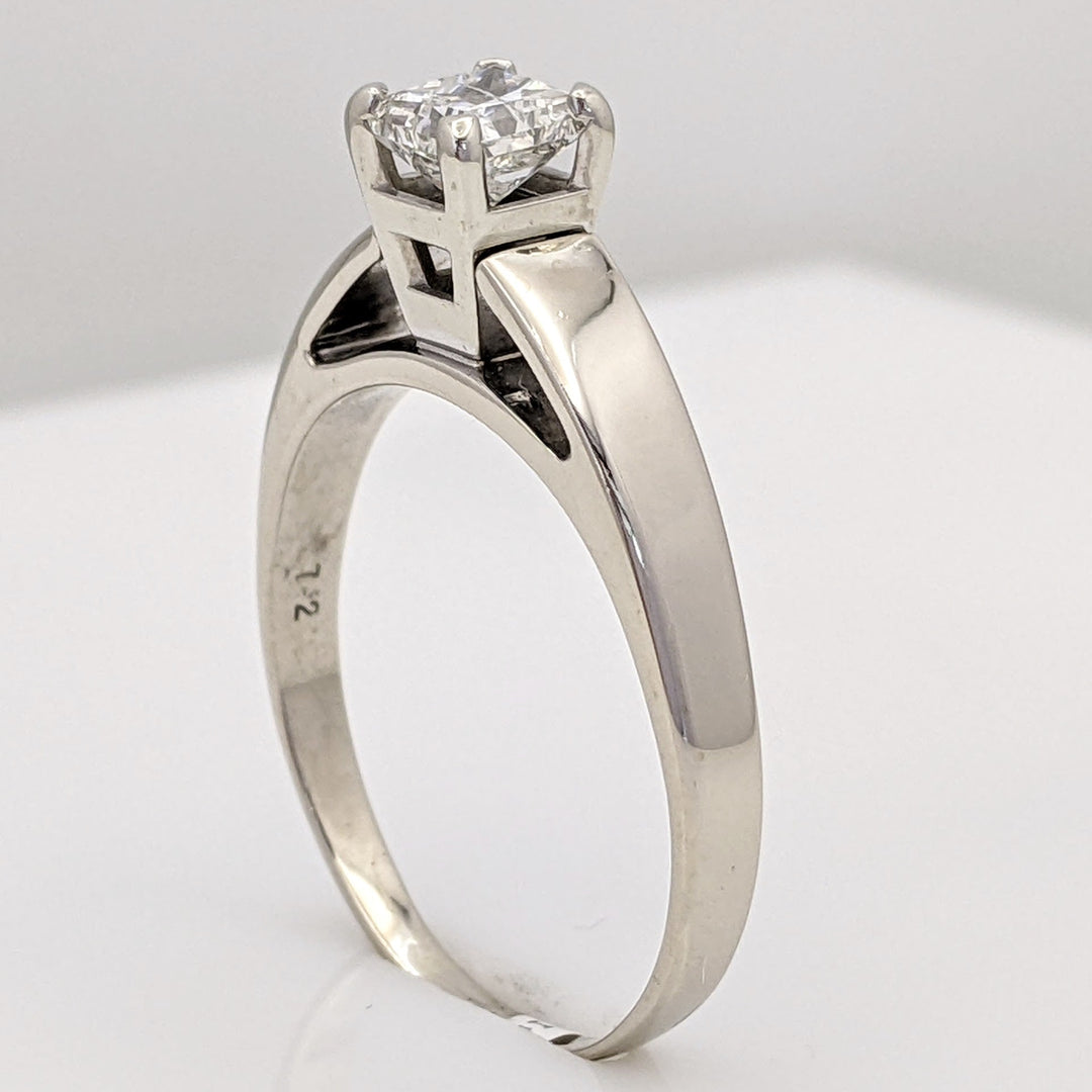 14K WHITE .72 CARAT TOTAL I1 H DIAMOND PRINCESS CUT SOLITAIRE ESTATE RING 3.9 GRAMS