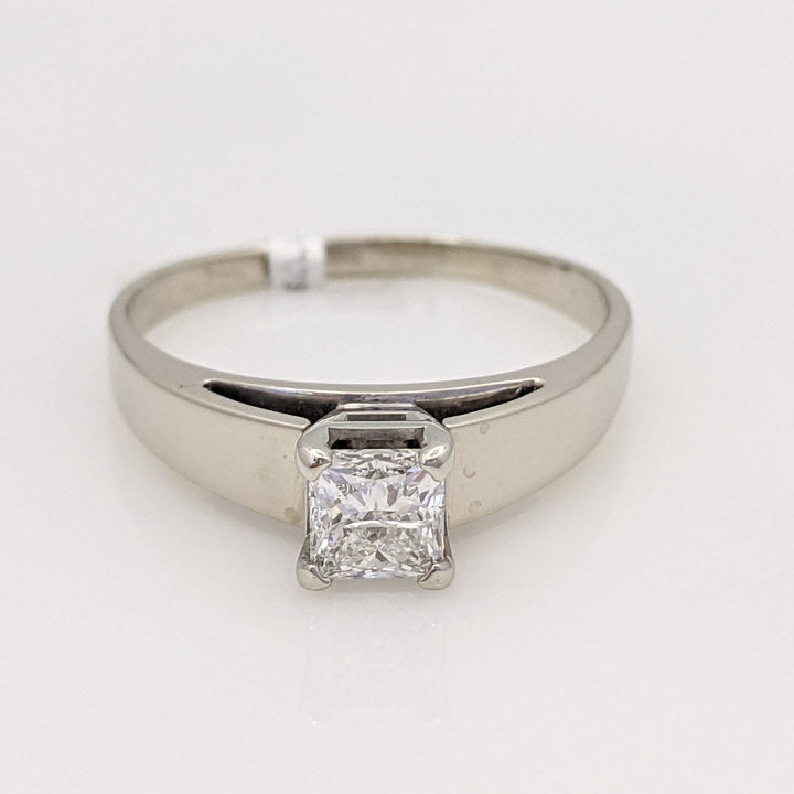 14K WHITE .72 CARAT TOTAL I1 H DIAMOND PRINCESS CUT SOLITAIRE ESTATE RING 3.9 GRAMS