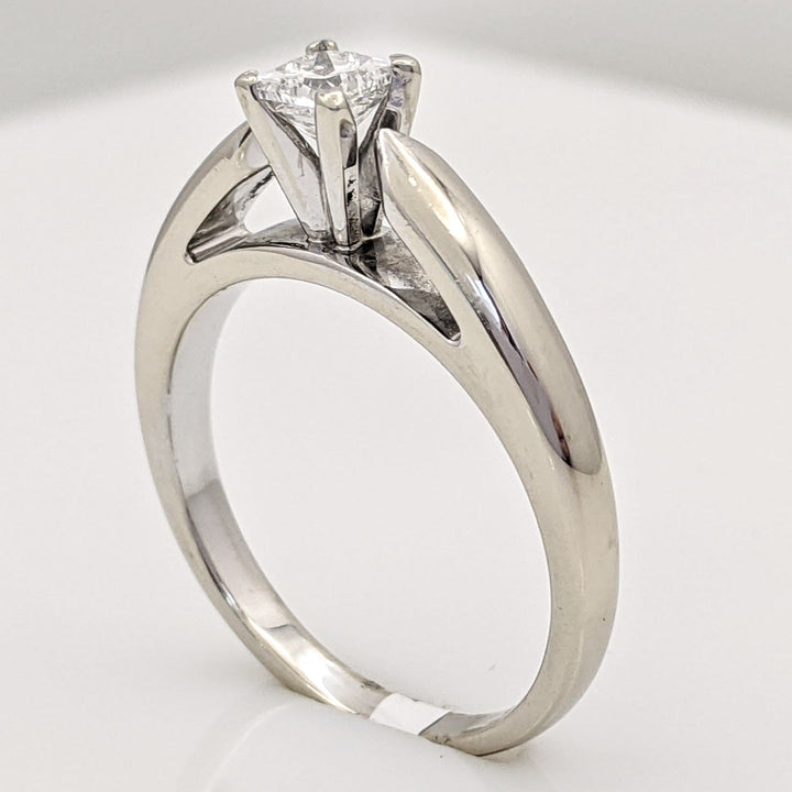 14K WHITE .37 CARAT TOTAL WEIGHT I1 E DIAMOND PRINCESS CUT RAISED SHANK SOLITAIRE ESTATE RING 4.5 GRAMS