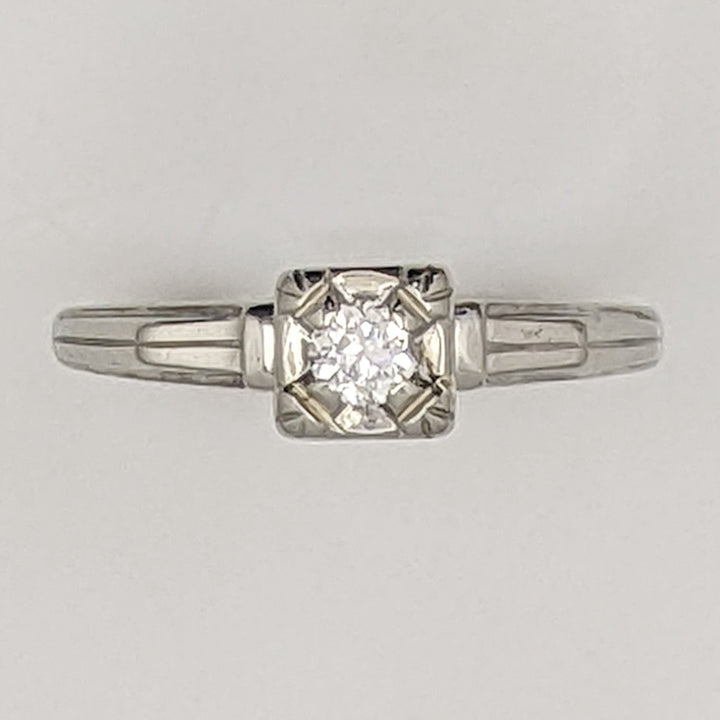 14K WHITE .10 CARAT TOTAL I1 H DIAMOND ROUND BOXHEAD ESTATE RING 2.2 GRAMS