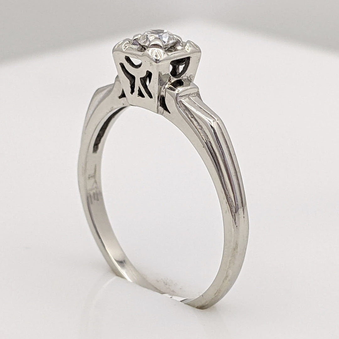 14K WHITE .10 CARAT TOTAL I1 H DIAMOND ROUND BOXHEAD ESTATE RING 2.2 GRAMS