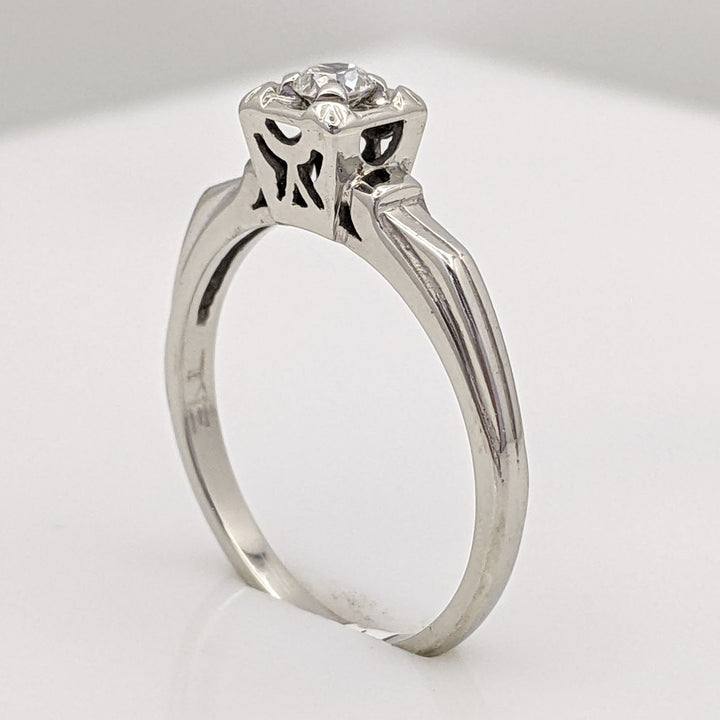 14K WHITE .10 CARAT TOTAL I1 H DIAMOND ROUND BOXHEAD ESTATE RING 2.2 GRAMS