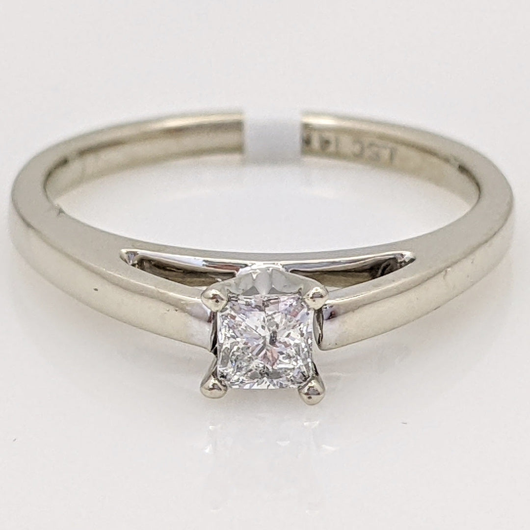 14K WHITE .20 CARAT TOTAL I1 H DIAMOND PRINCESS CUT RAISED SHANK SOLITAIRE ESTATE RING 2.8 GRAMS